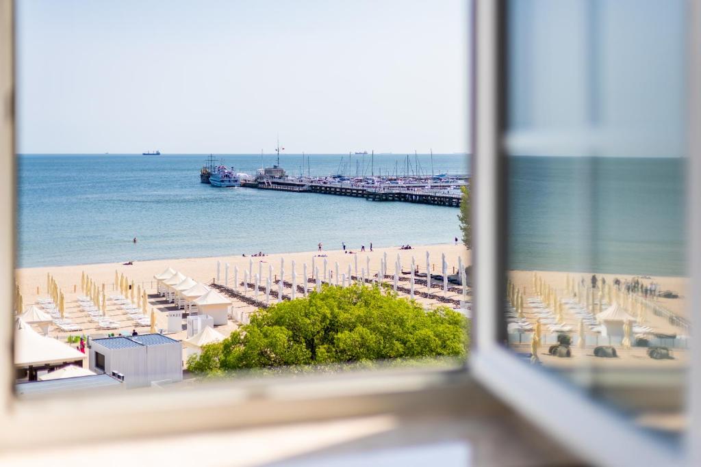 Nespecifikovaný výhled na moře nebo výhled na moře při pohledu z hotelu