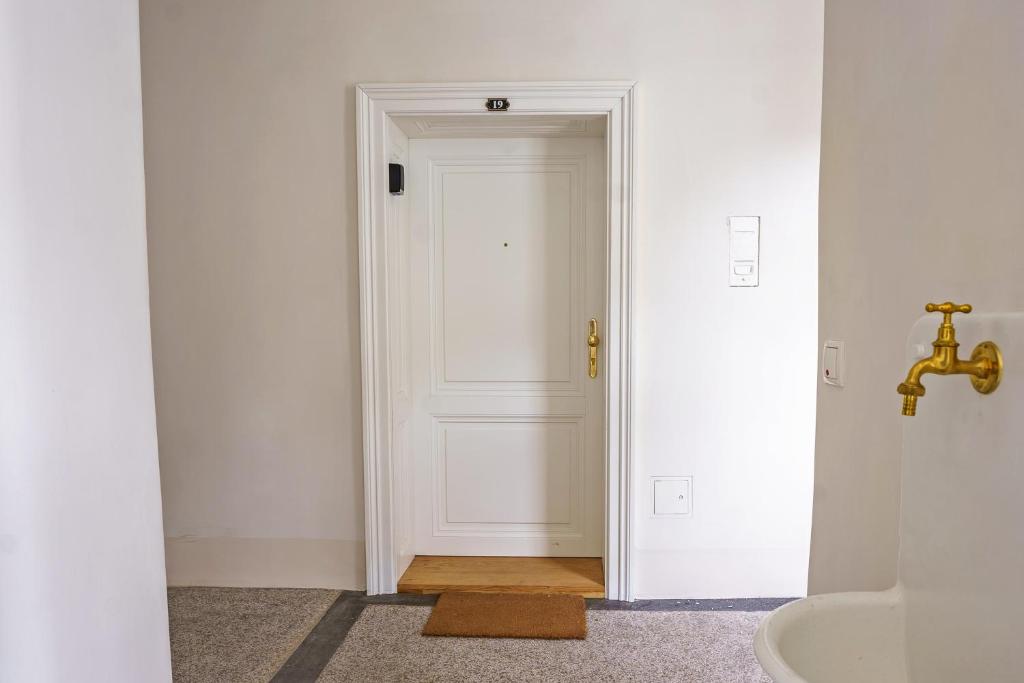 Vienna City Apartments Barnabitengasse - One-Bedroom Apartment