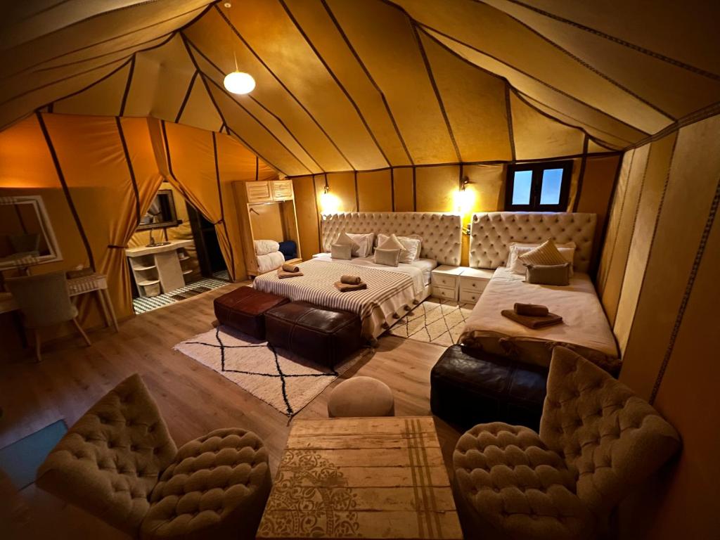 Posezení v ubytování Luxury oasis camp