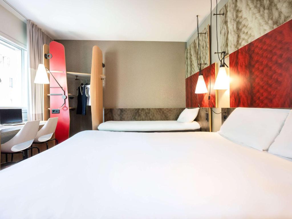 Postel nebo postele na pokoji v ubytování ibis Genève Centre Gare