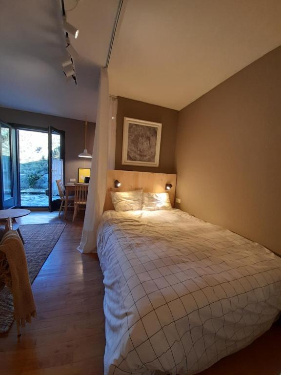 Posteľ alebo postele v izbe v ubytovaní Acogedor estudio con terraza Besiberri 4