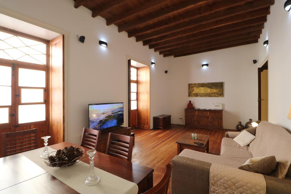 Gallery image of Guia Getaway Private Rooms in Santa Maria de Guia de Gran Canaria
