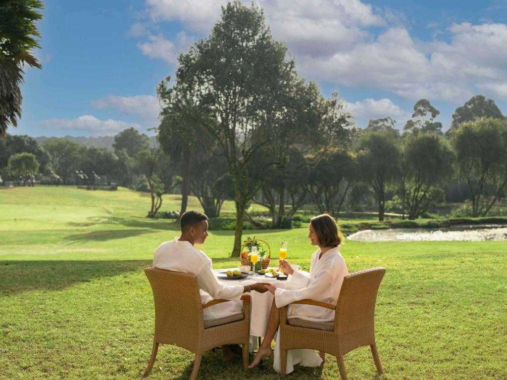 Nápoje v ubytování Fairmont Mount Kenya Safari Club