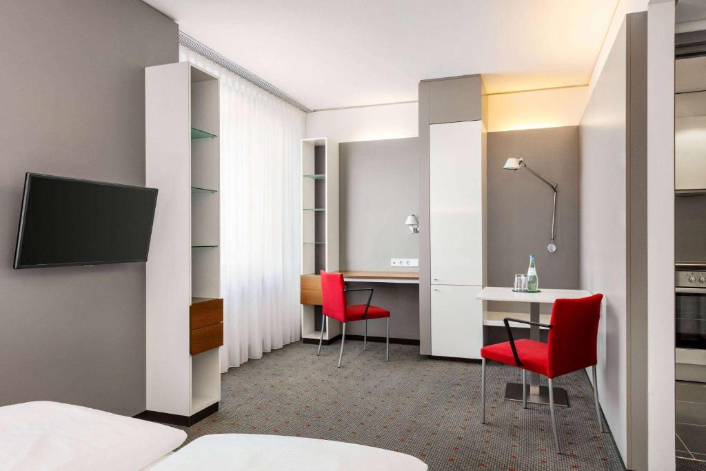 Vienna House Easy by Wyndham Stuttgart - Resim 32