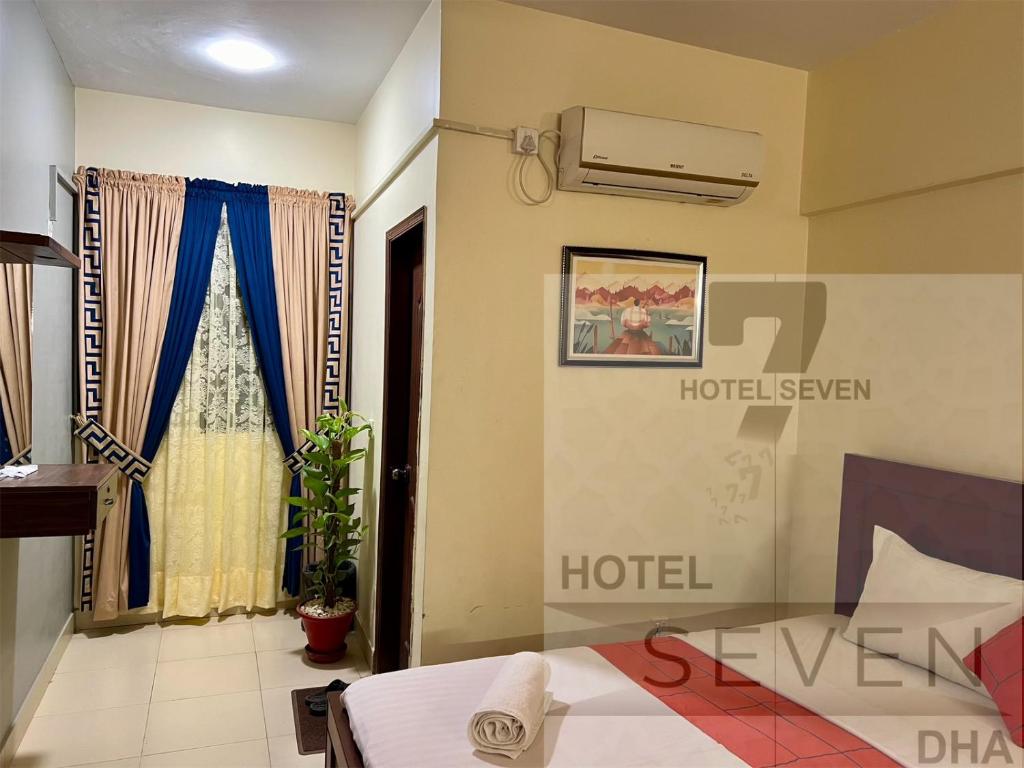Hotel 7 DHA - Luxe Familiekamer