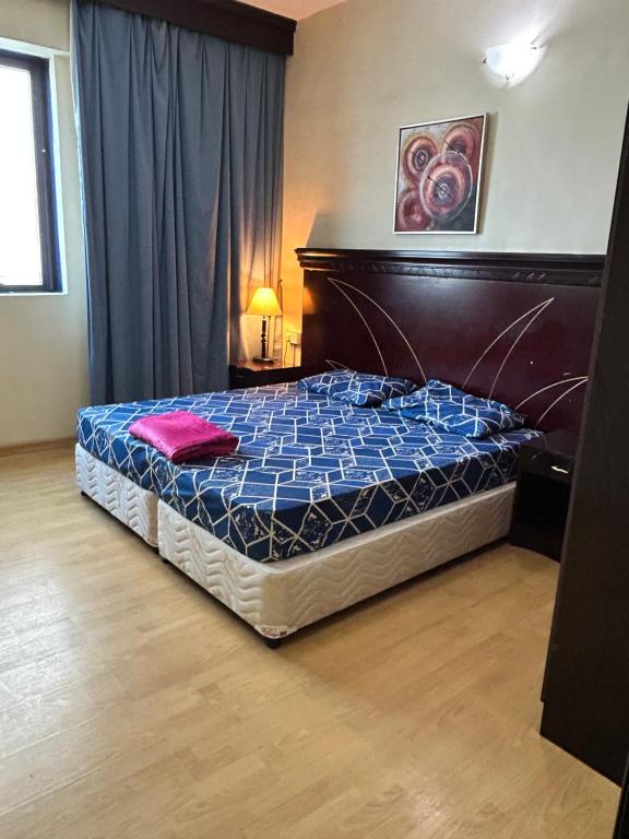 Deluxe Master Private bedrooms Apartment Near Deira City Center, Dubai