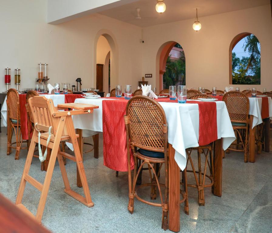 Restaurace v ubytování Mango Hill La Serene Puducherry