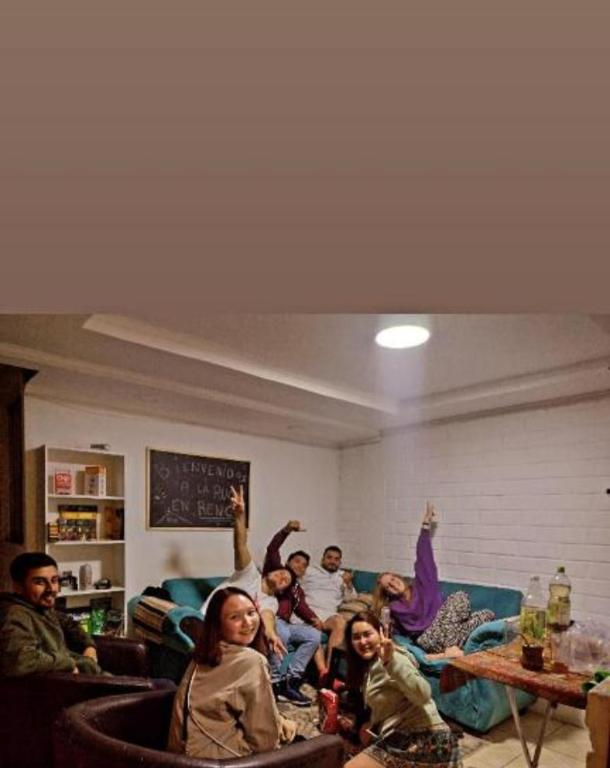 Επισκέπτες που μένουν στο Backpackers House - Near The Airport