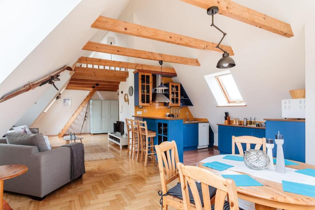 Posedenie v ubytovaní Rent like home - Oberconiówka