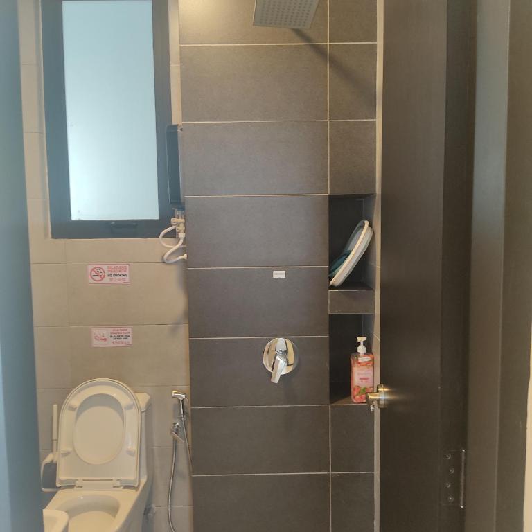 Vannituba majutusasutuses Urban Suites JSW GEORGETOWN PENANG, MALAYSIA