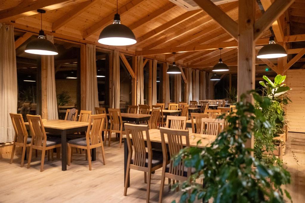 Restaurace v ubytování Glamping Resort Halicanum