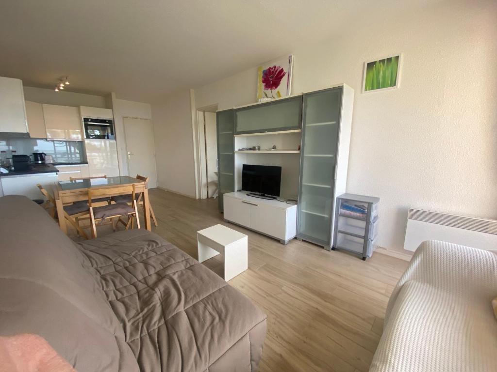 Kuchnia lub aneks kuchenny w obiekcie Appartement T2 bis avec balcon, parking et WIFI à Arcachon - FR-1-374-199