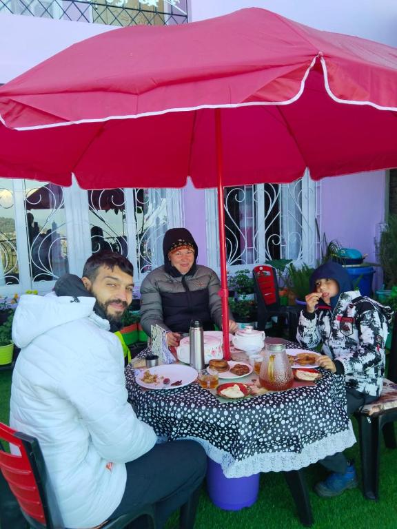 Ospiti di Dew Drops Guest House