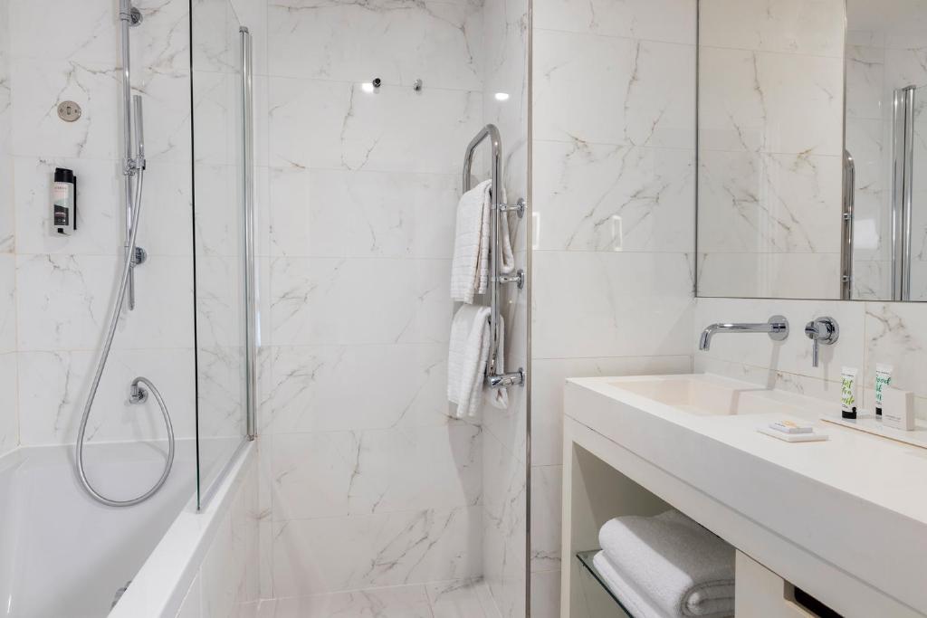 Le 7 Eiffel Hotel by Malone - Resim 23