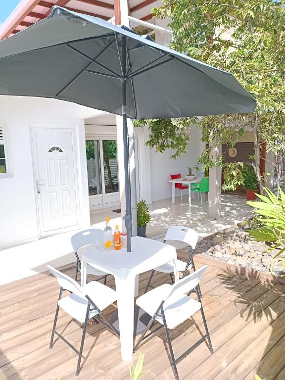 Patio nebo venkovní prostory v ubytování La belle Martinique