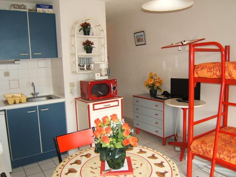 Kuchyňa alebo kuchynka v ubytovaní 4RB67 Appartement 1 chambre avec vue mer