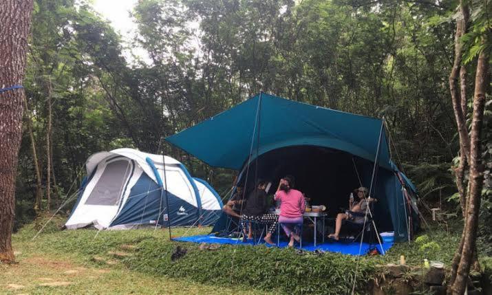 Hosté ubytování Exorcism Camp