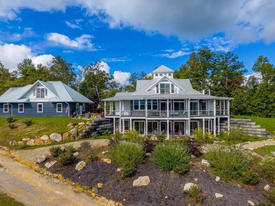 5BD, 5 Bath Mountaintop Mansion in the Sky, Tellico Plains (updated