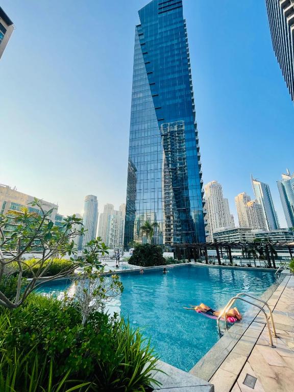 Apartment 1 bd Silverene Tower in Marina promenade near Marina Mall