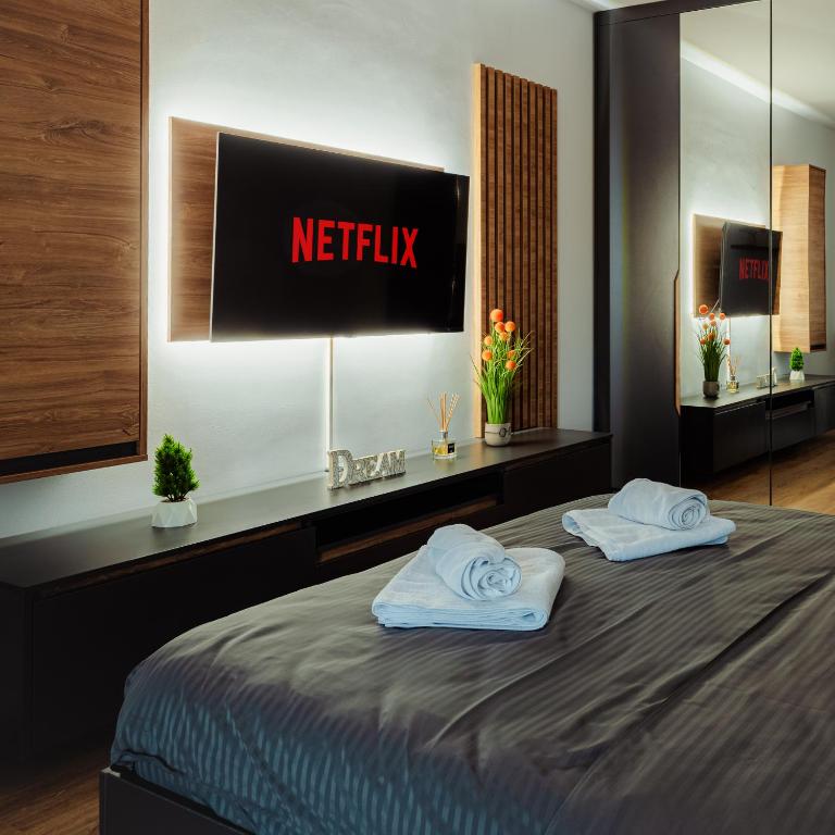 Curated visual reference: Fresh Look at New Luxury City Center Studio Bucarest Prezzi Aggiornati Per Il