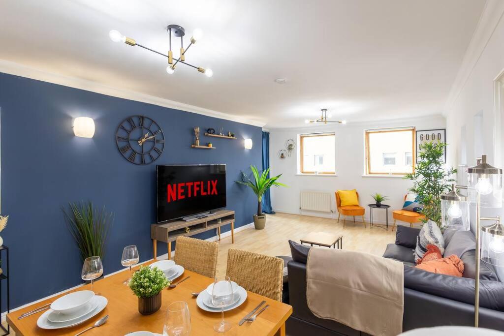 Morden London Apartment, By the Sea with Free Parking, London (updated prices 2024)