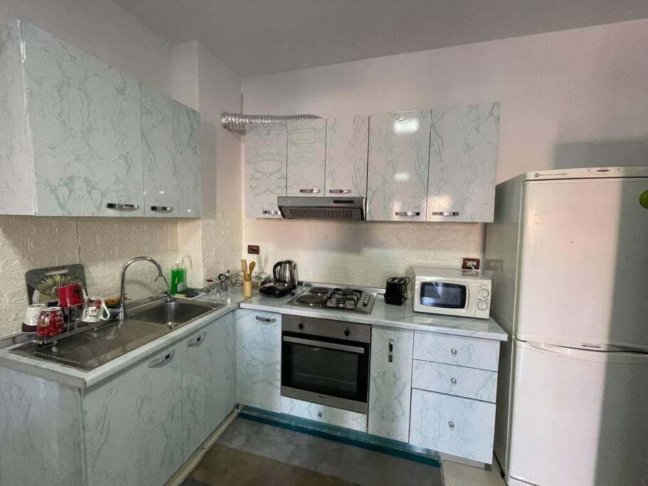 Ardit’s apartment. - Image 4