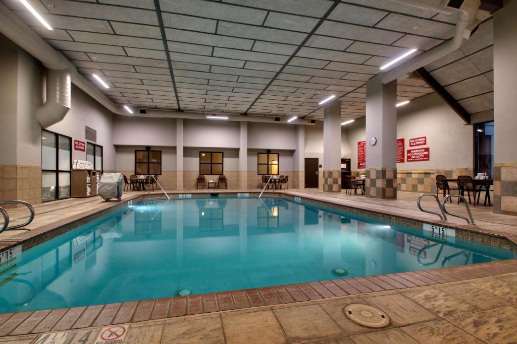 Drury Inn & Suites Albuquerque North photo