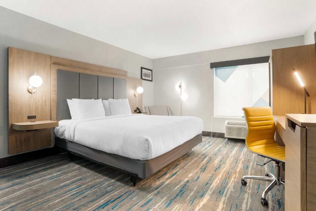 Best Western Plus Mobile Inn and Suites photo