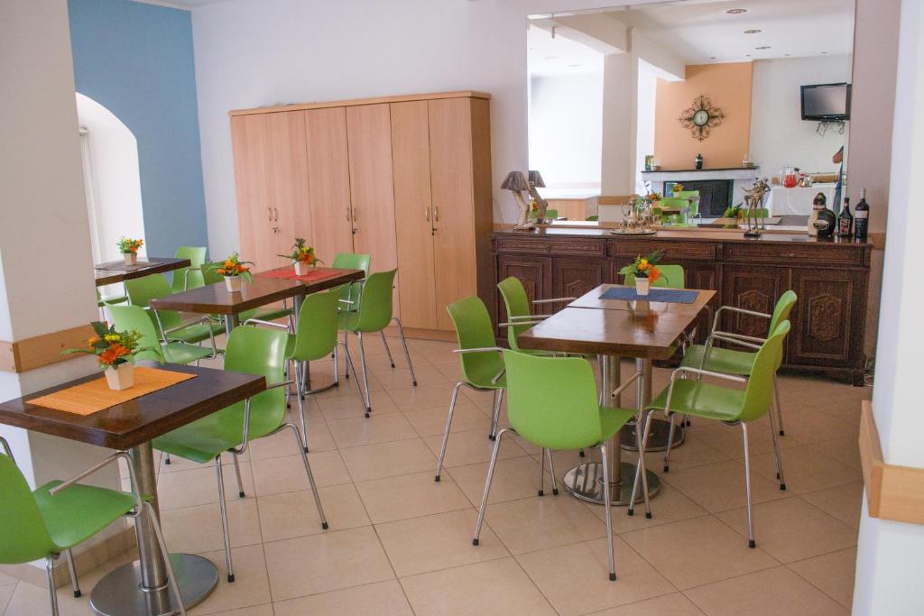 Kuchyň nebo kuchyňský kout v ubytování Rooms Nancy