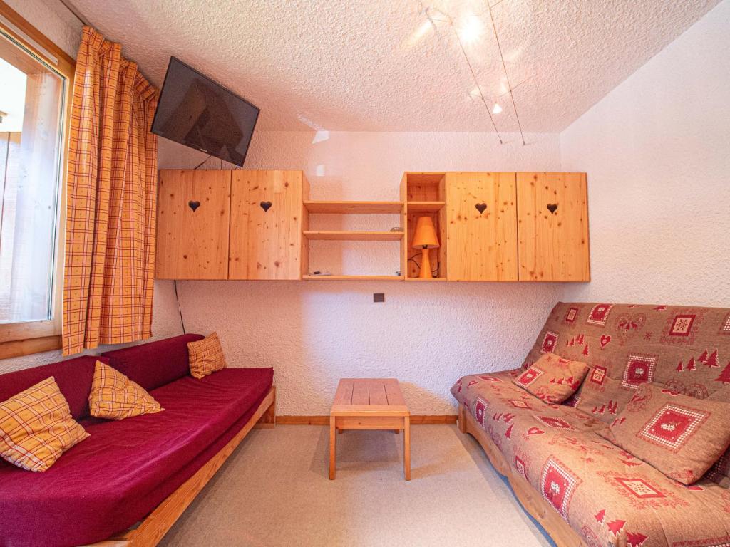 Appartement Valmorel, 2 pièces, 5 personnes - FR-1-356-262にあるシーティングエリア