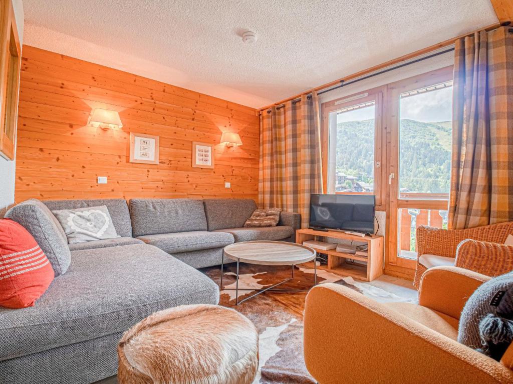 Appartement Valmorel, 3 pièces, 7 personnes - FR-1-356-281にあるシーティングエリア