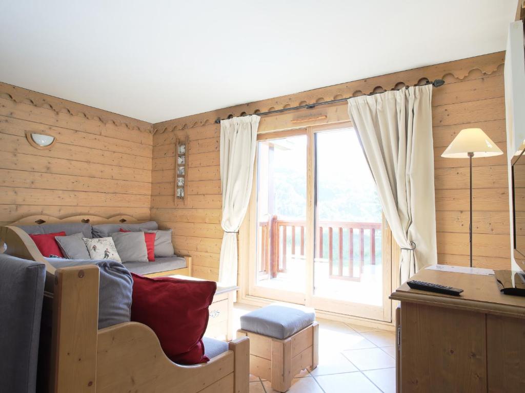 Appartement Saint-Martin-de-Belleville, 4 pièces, 8 personnes - FR-1-461-26にあるシーティングエリア