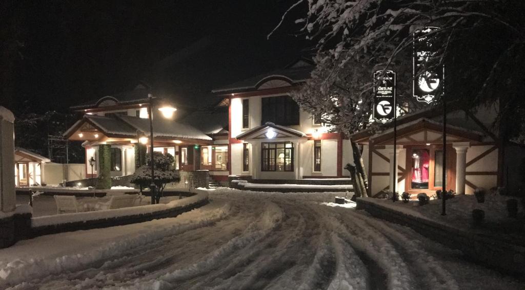 Fortune Resort Heevan, Srinagar - Member ITC Hotels' Group v zimě