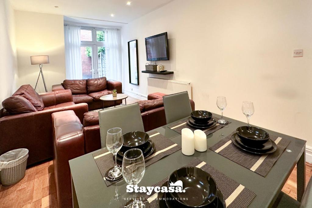 Homely 4bedroom House, Manchester (updated prices 2024)