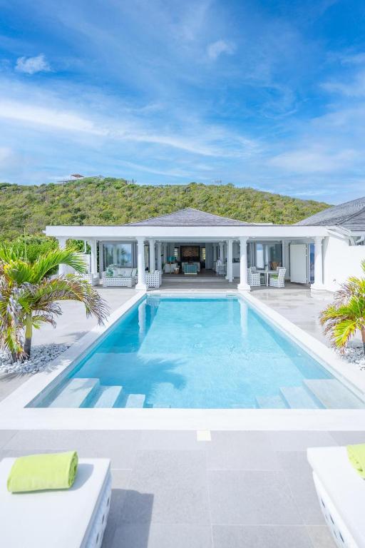 Photo inspiration: Visual Reference: La Perla Bianca 1 Br Beachfront Luxury Villa Offering Utmost