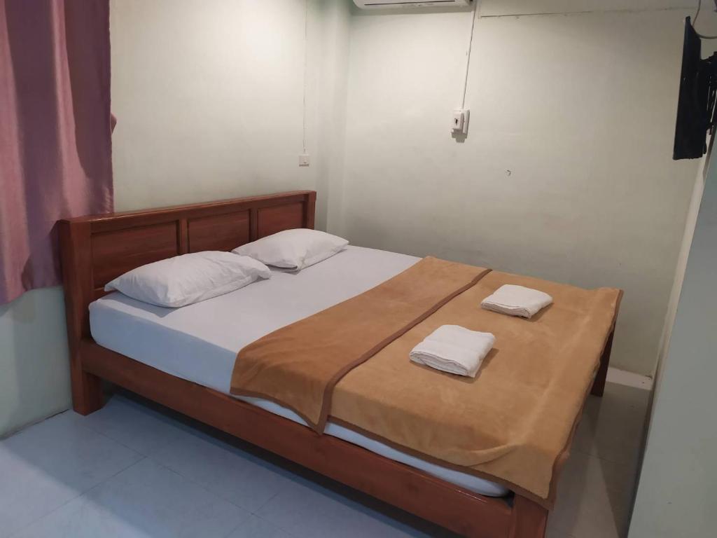 โรงแรมพรถวิล ศรีสะเกษ Sisaket PonTaWin Budget Inn - Habitación Doble