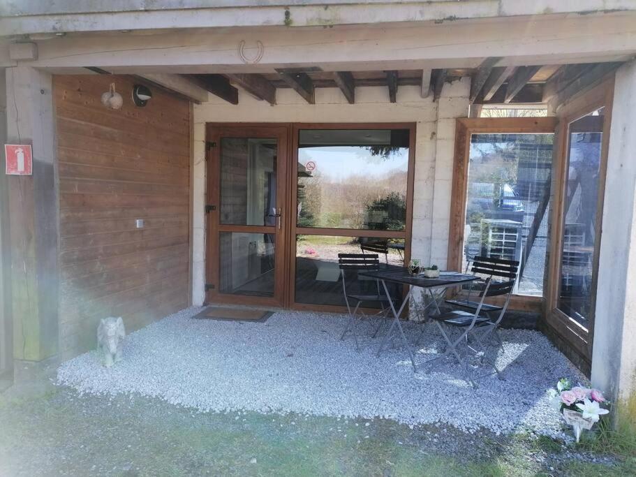 Patio nebo venkovní prostory v ubytování Studio calme à proximité des 7 meuses