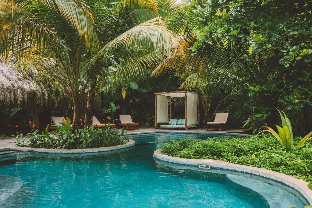 Bazén v ubytování The Resort at Isla Palenque Member of the Cayuga Collection nebo v jeho okolí