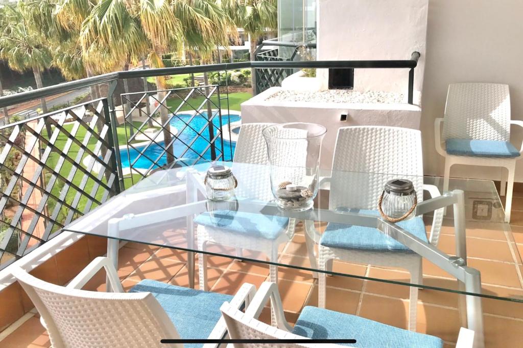 Balkón alebo terasa v ubytovaní MI CAPRICHO 2D BEACHFRONT- Apartment with sea view - Costa del Sol
