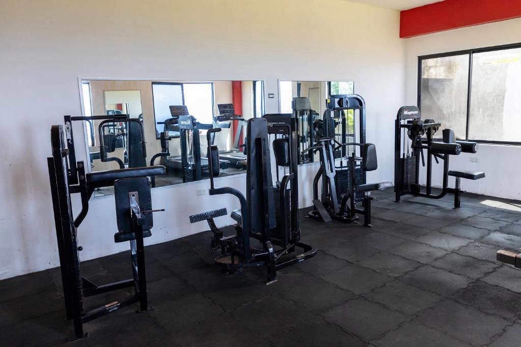 Fitness centrum a/nebo fitness zařízení v ubytování Ms. T's Paradise @ Pyramid Point