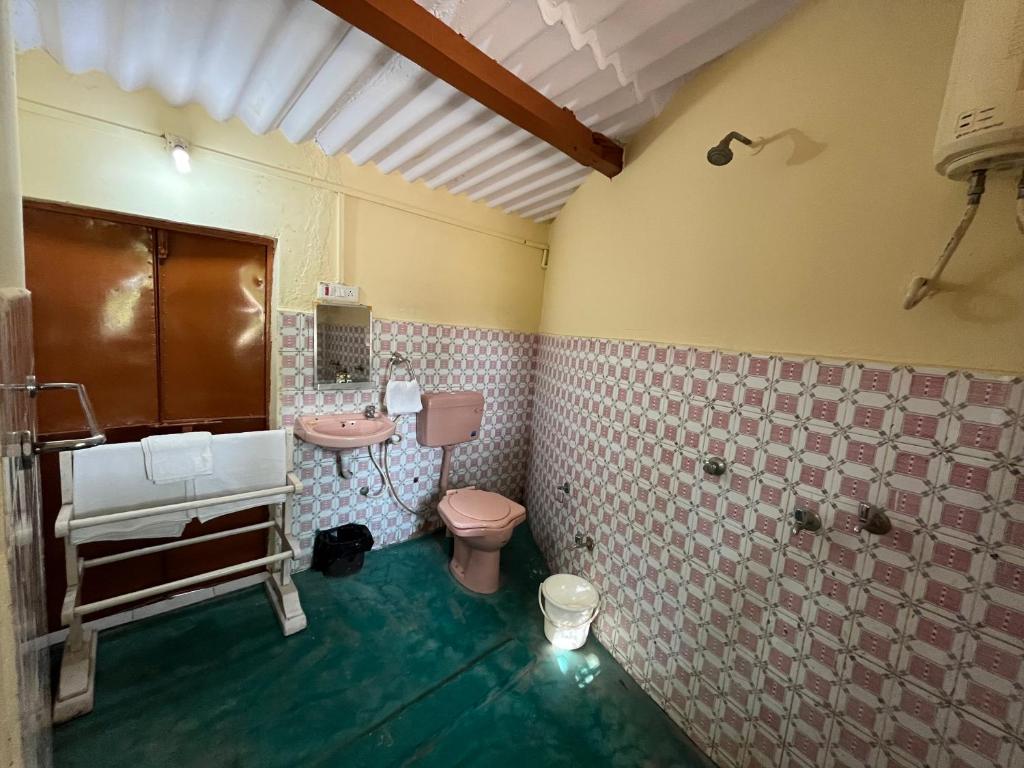 Koupelna v ubytování Sharad Baug homestay