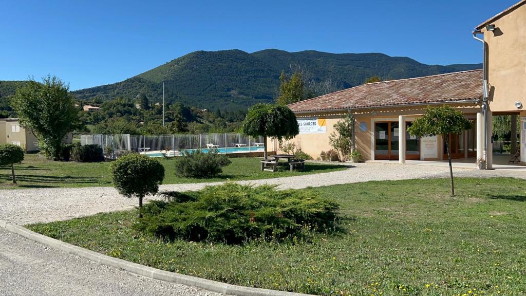 Afbeelding uit fotogalerij van Olydea Montbrun-les-Bains in Montbrun-les-Bains