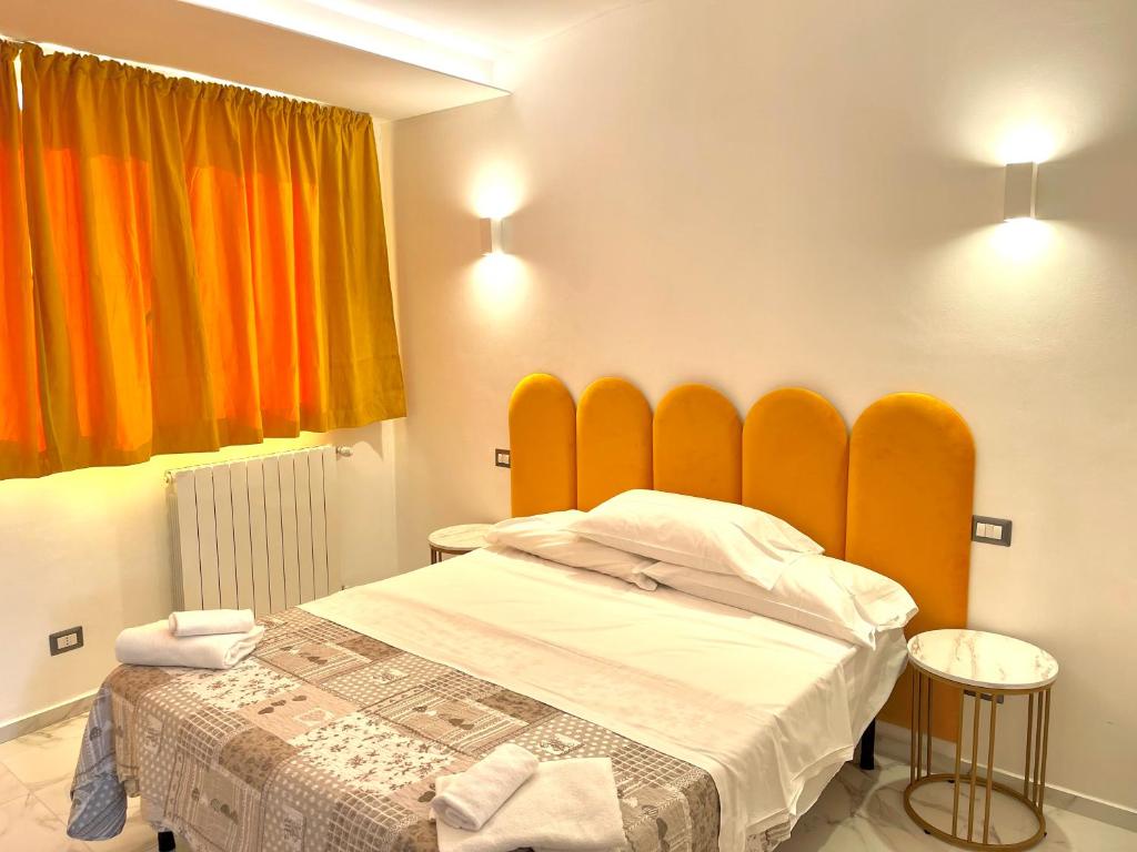 Ліжко або ліжка в номері Romano Luxury Stay