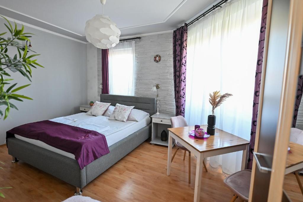 BellaVista 2 Apartman - Queen Room With Spa Bath