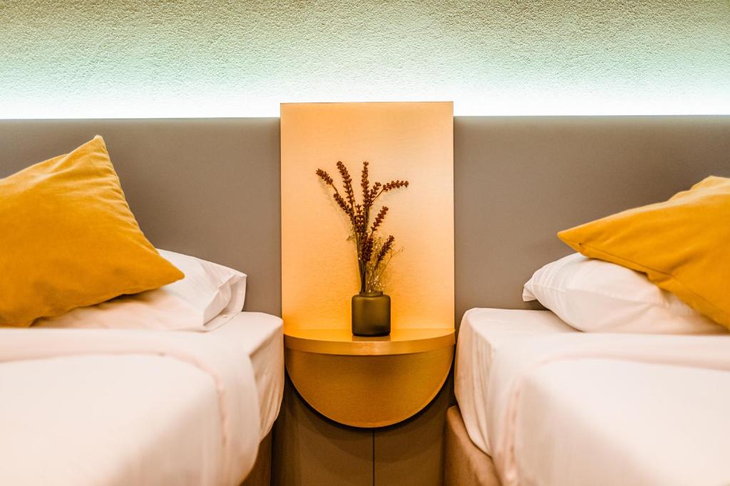 CASA CHITIC - HOTEL & RESTAURANT- Str Nicolae Balcescu 13 - Economy Twin Room