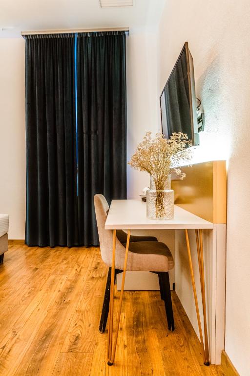 CASA CHITIC - Str Nicolae Balcescu 13 - Resim 11