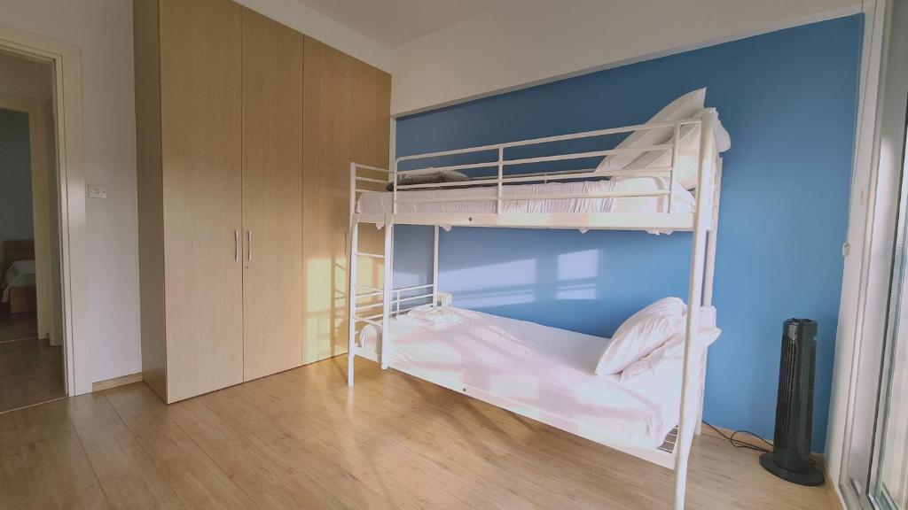 Postel nebo postele na pokoji v ubytování STAY Mystique City Penthouse