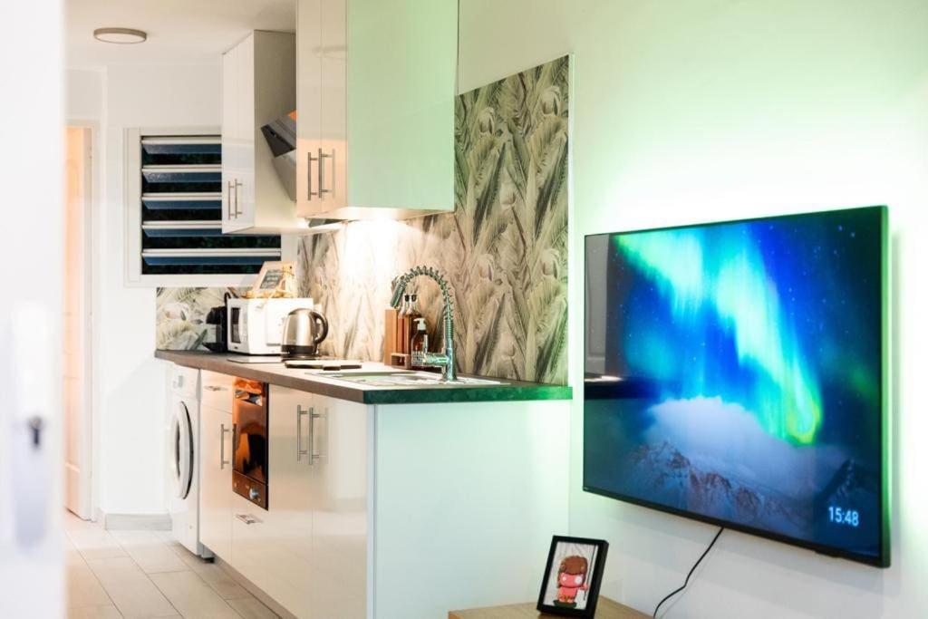 Kuchyň nebo kuchyňský kout v ubytování "La Ravine" privé, luxe, avec une vue unique