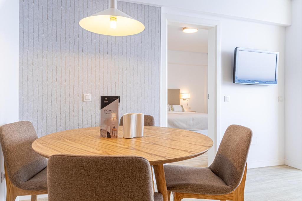 Atlantic Holiday Hotel - Appartement Avec Vue Sur La Montagne