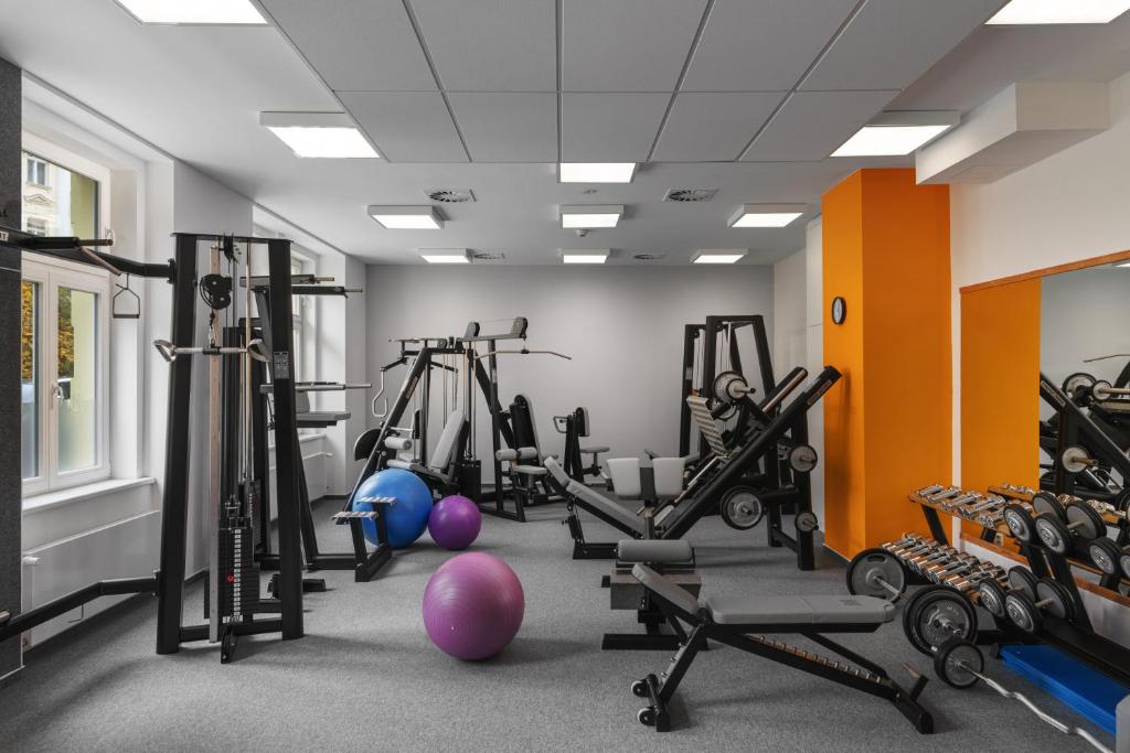 Fitness centrum a/nebo fitness zařízení v ubytování Grandhotel Nabokov